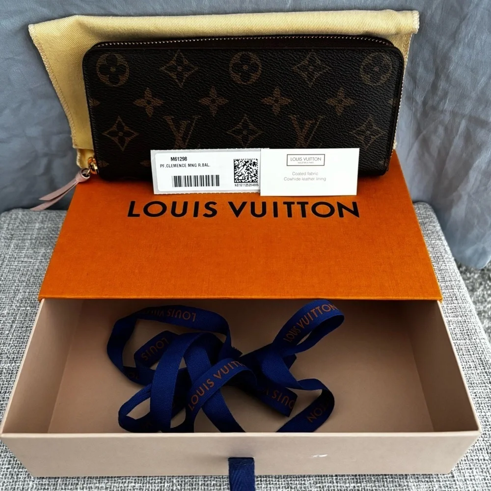 Louis Vuitton Rose Clemence wallet - Picture 5 of 16